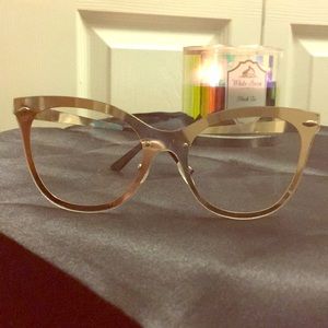 Gold Frame Fashionable Glasses ⚜️